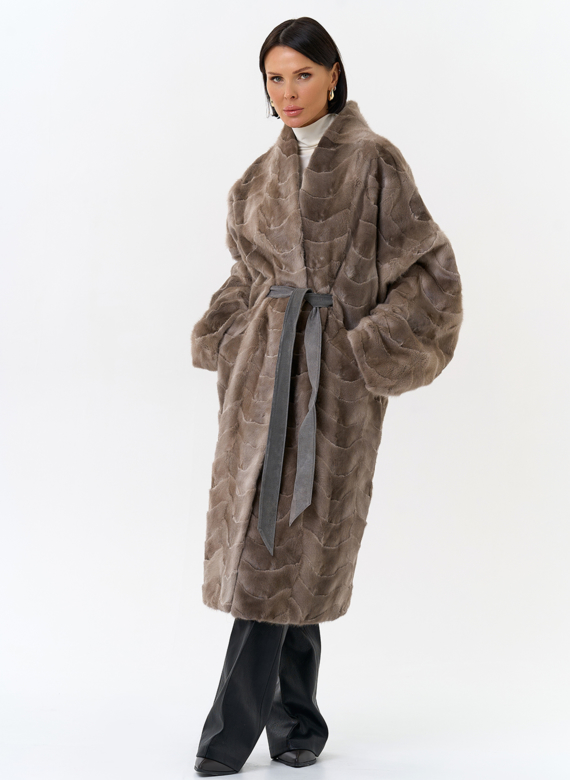 Шуба из меха норки с поясом