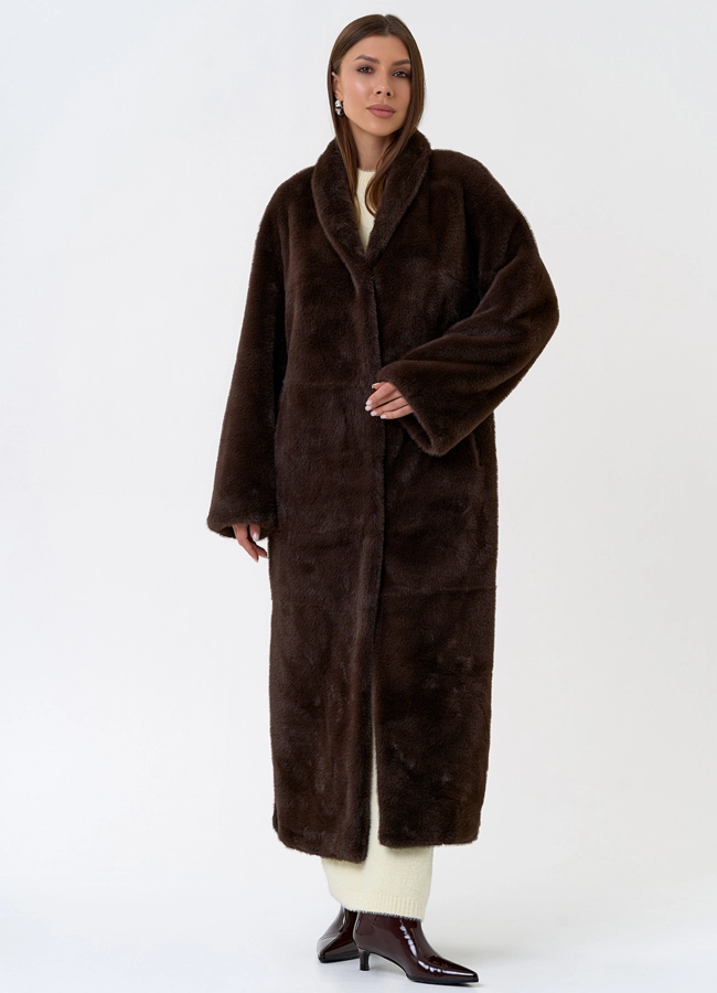 Длинное пальто из эко меха с декоративным поясом модель № 31219 в рассрочку