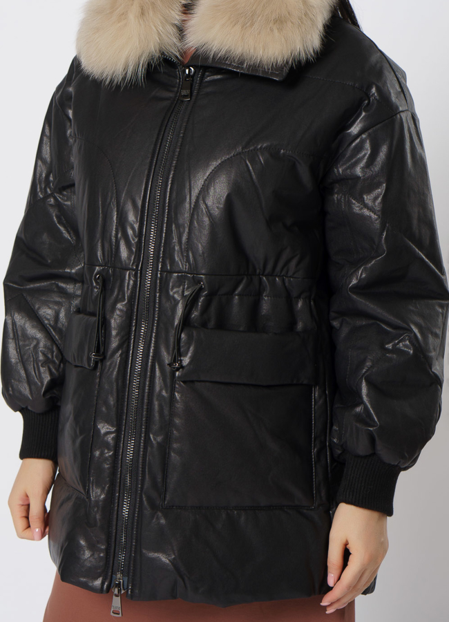Утепленная кожаная куртка с песцом модель № 21796 в рассрочку