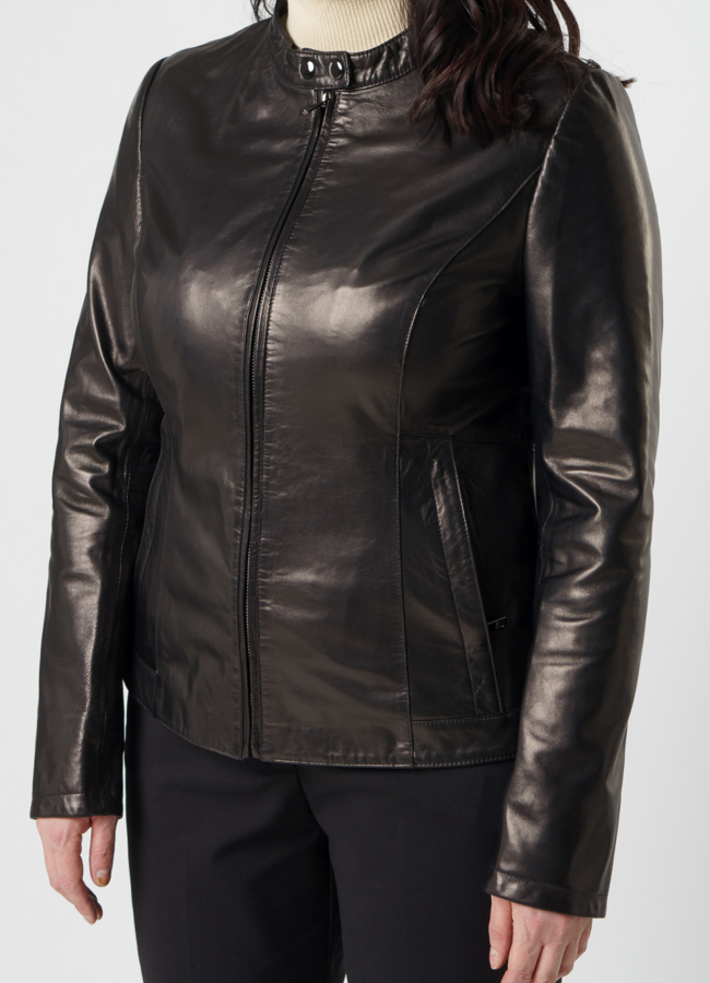 Женская кожаная куртка модель № 10627 универмаг малина