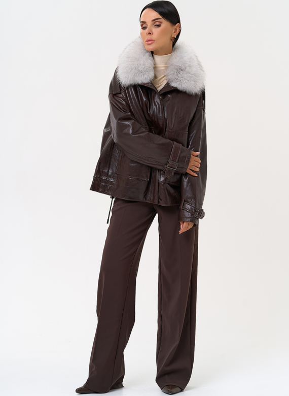 Короткий пуховик из натуральной кожи