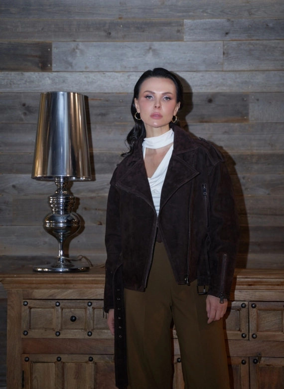 Куртка женская из замши
